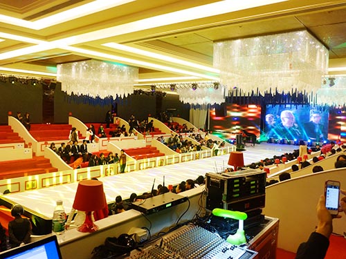 美動(dòng)華人-調(diào)試現(xiàn)場(chǎng)